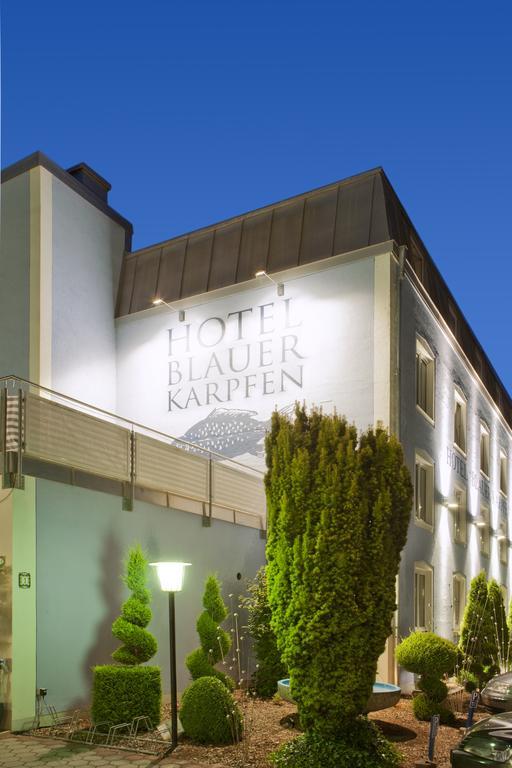 Hotel Blauer Karpfen Oberschleissheim Ngoại thất bức ảnh