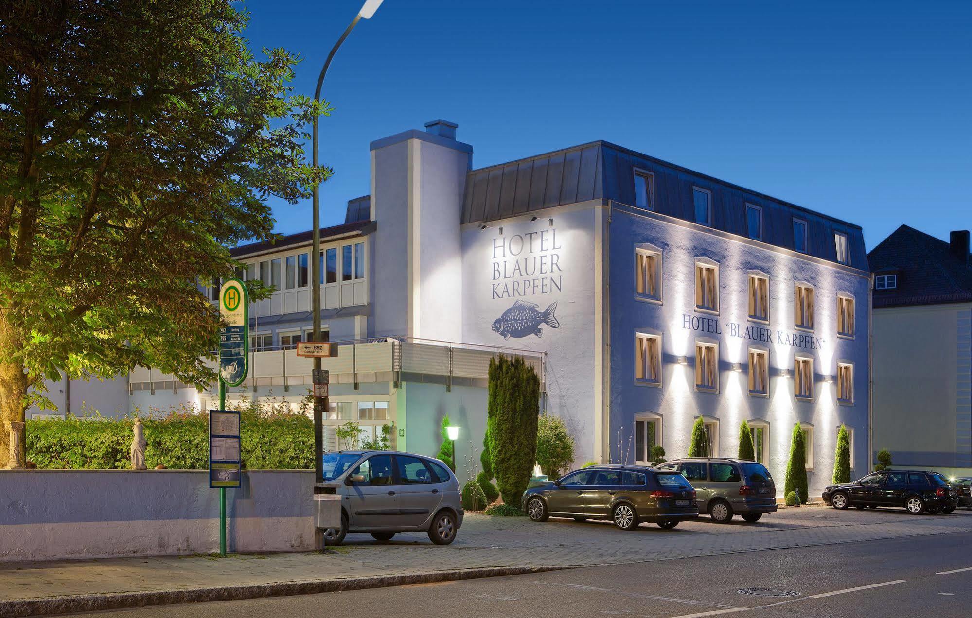 Hotel Blauer Karpfen Oberschleissheim Ngoại thất bức ảnh